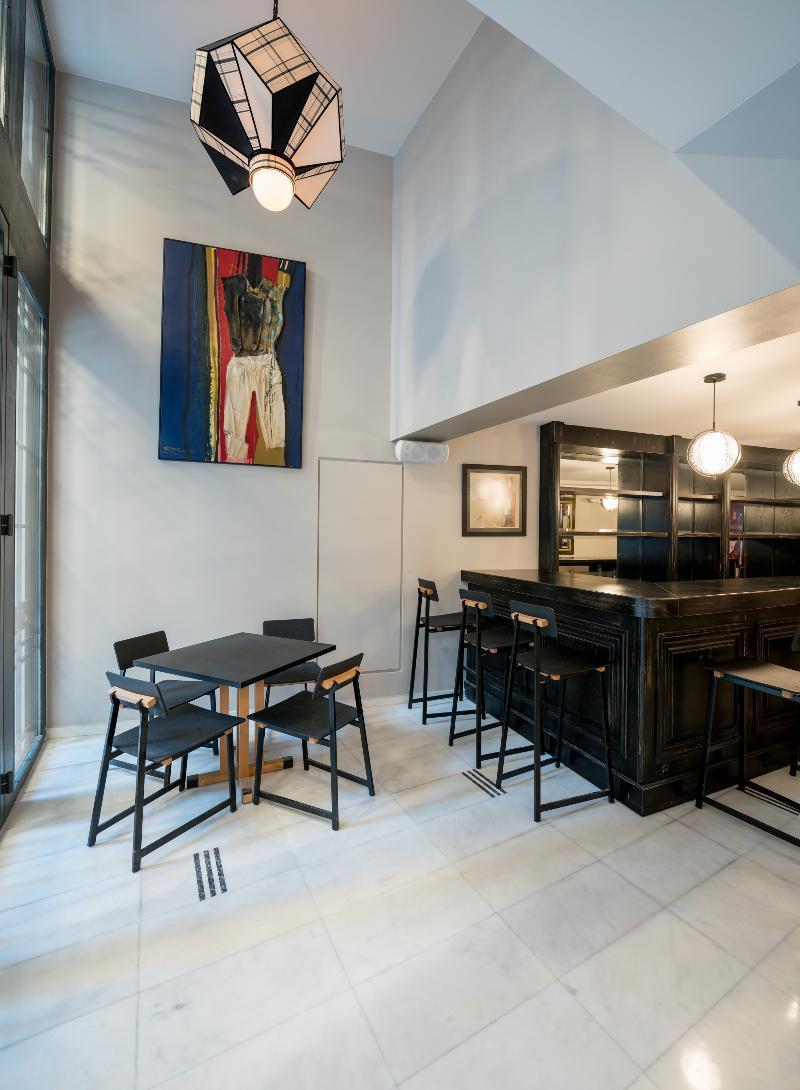 Fos Downtown Suites Атина Екстериор снимка