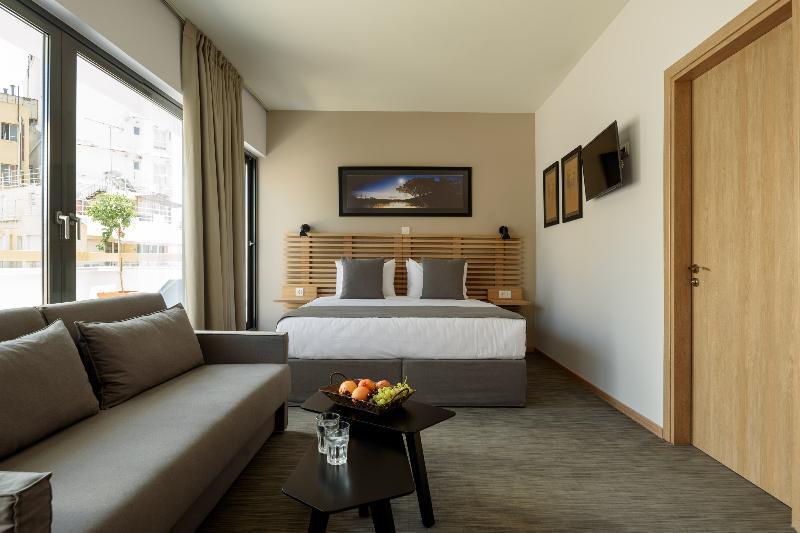 Fos Downtown Suites Атина Екстериор снимка