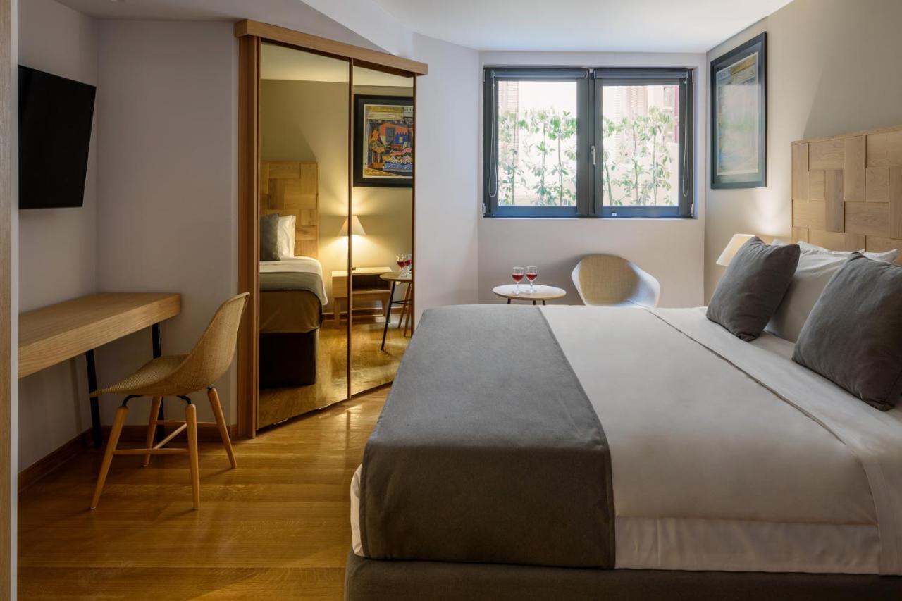 Fos Downtown Suites Атина Екстериор снимка