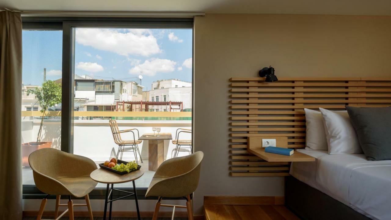 Fos Downtown Suites Атина Екстериор снимка