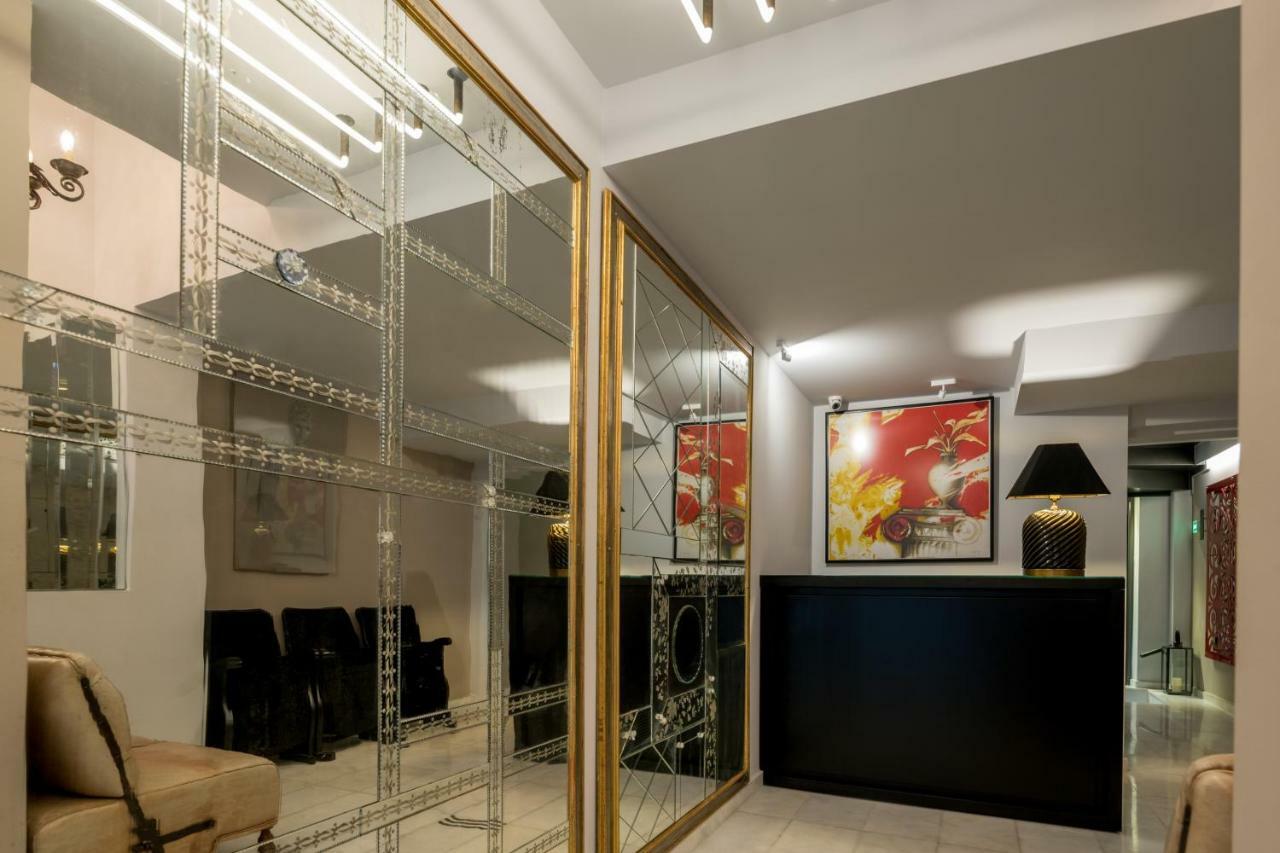 Fos Downtown Suites Атина Екстериор снимка