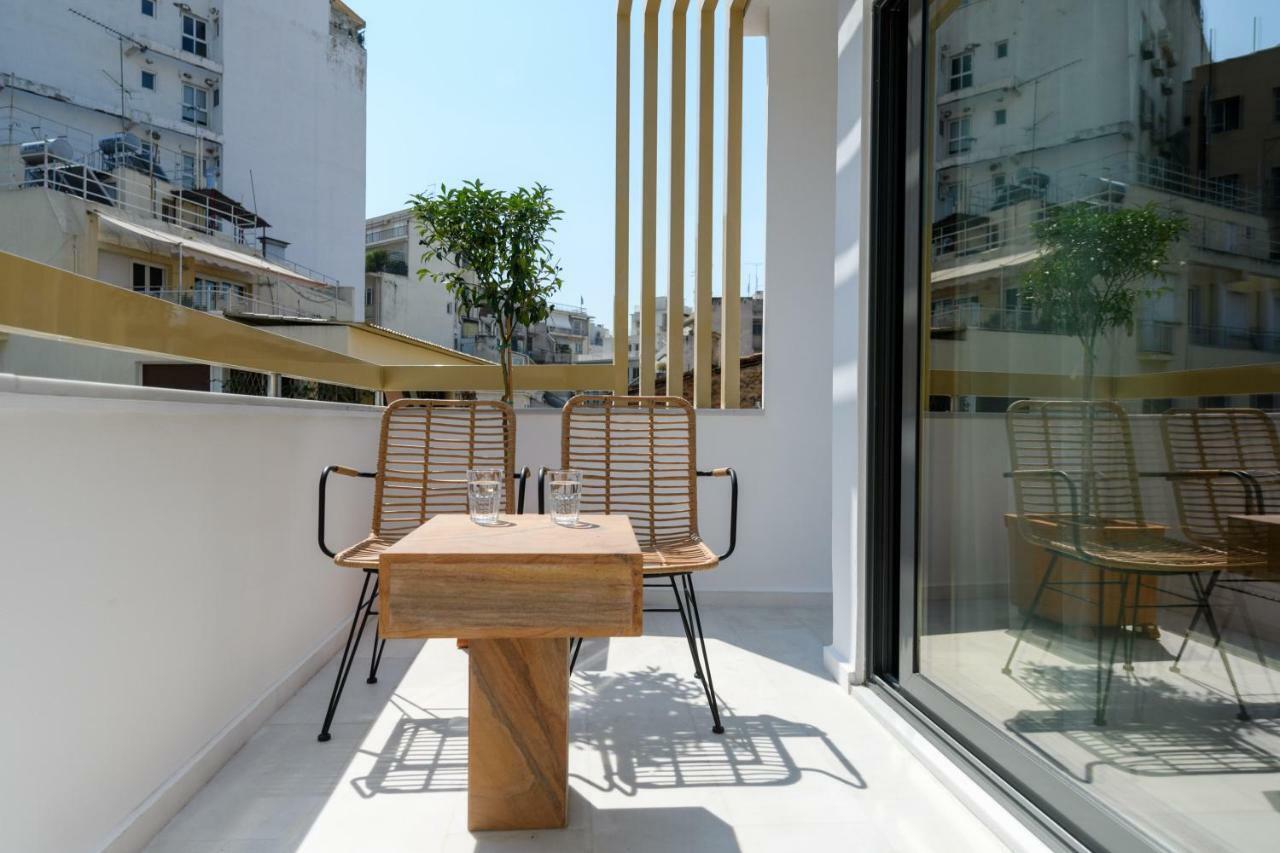 Fos Downtown Suites Атина Екстериор снимка
