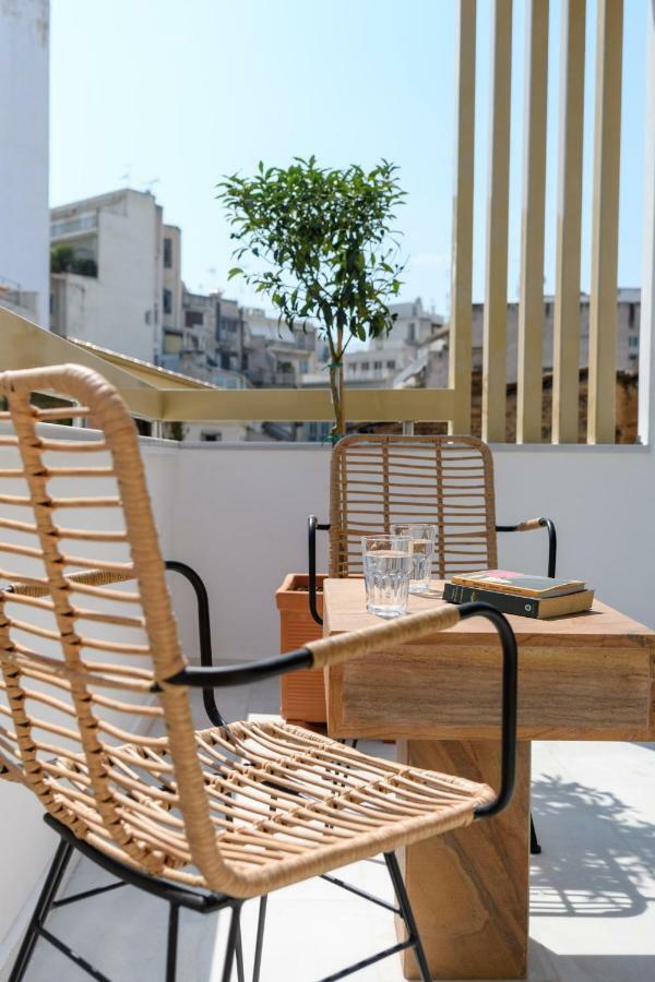 Fos Downtown Suites Атина Екстериор снимка