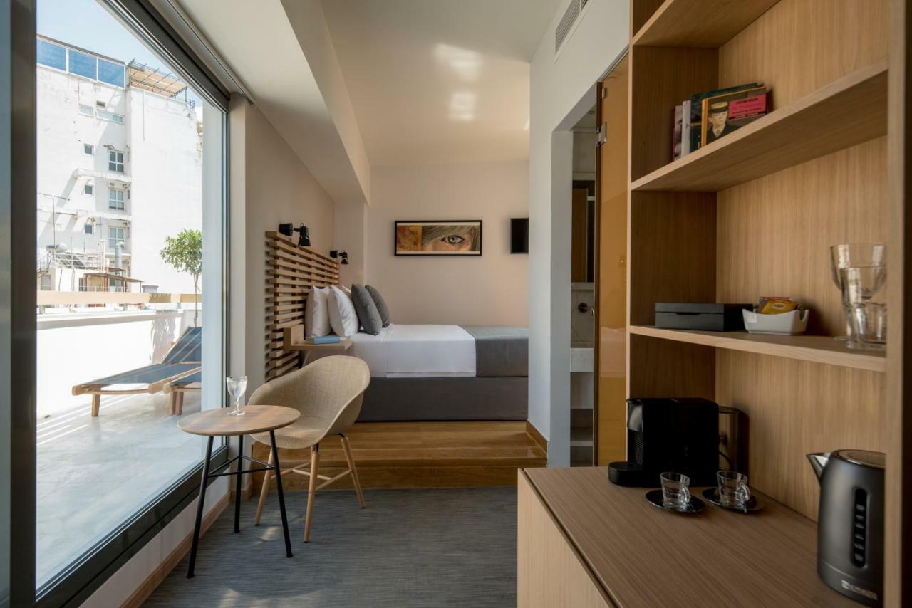 Fos Downtown Suites Атина Екстериор снимка